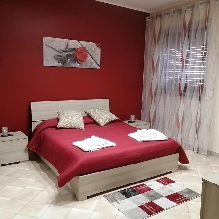 Casa Vacanza Petrulli 제프라나에트니아 외부 사진